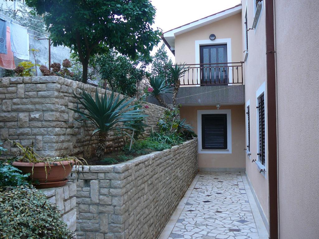 Apartments Emilia Rabac Kültér fotó